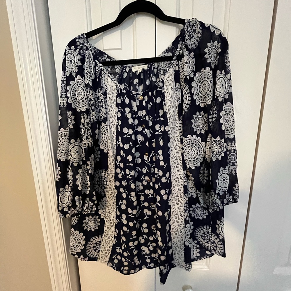 Siren Lily Blue and white Relaxed Patterned 3/4 Sleeve Blouse